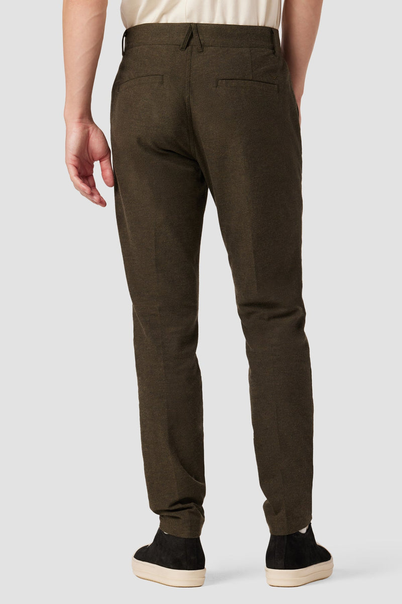 Classic Slim Straight Chino