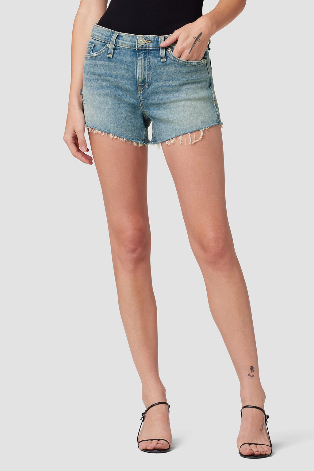 Gemma Mid-Rise Cut Off Short